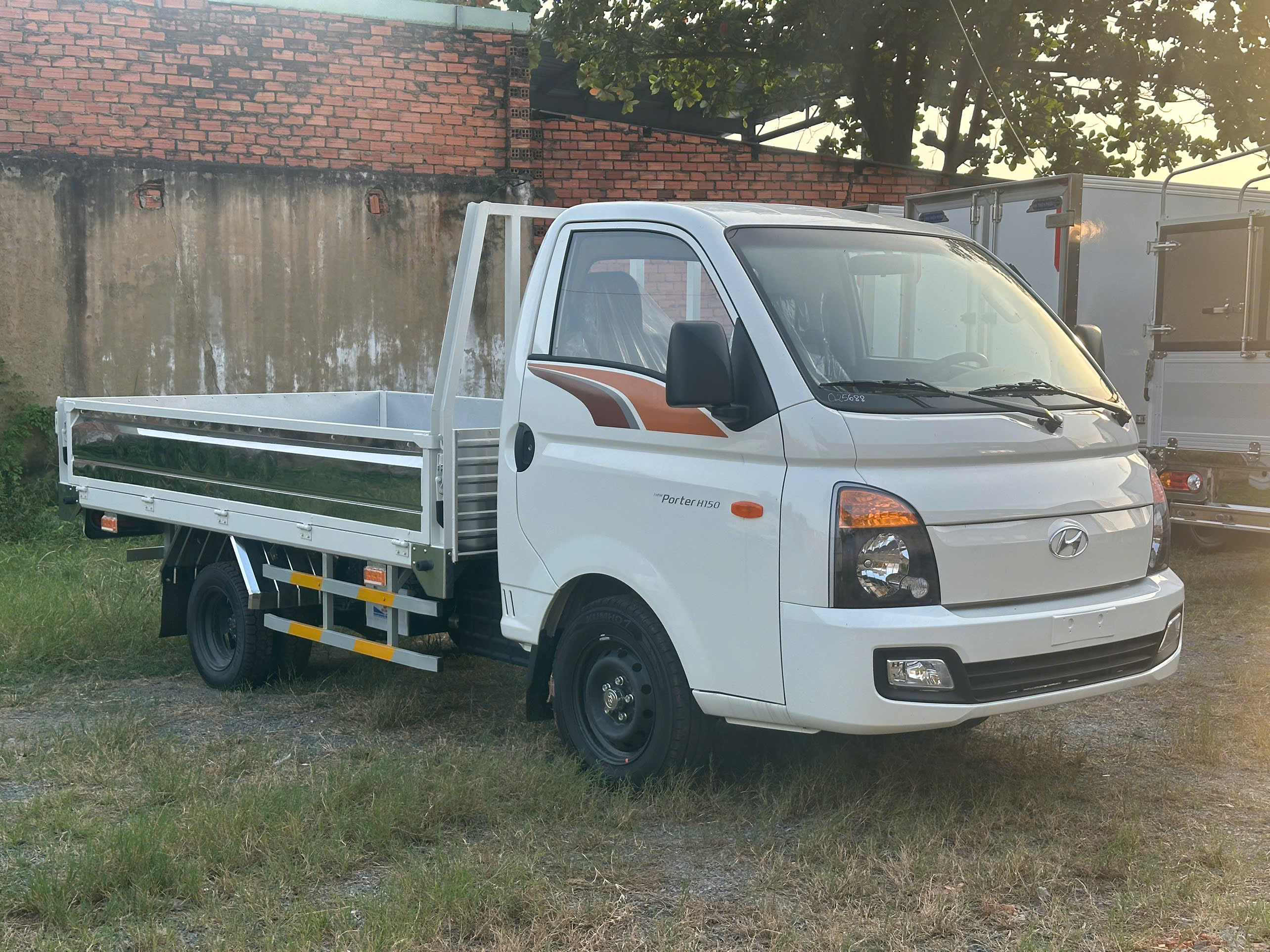 H150 Thùng lửng